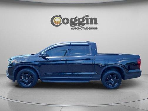 Crystal Black Pearl 2024 Honda Ridgeline Black Edition