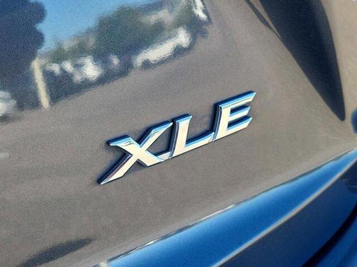 2019 Toyota Yaris Sedan XLE