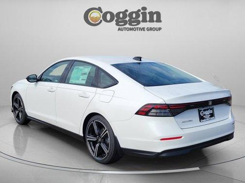 Solar Silver Metallic 2026 Honda Accord SE