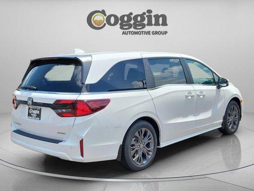 Platinum White Pearl 2026 Honda Odyssey Touring