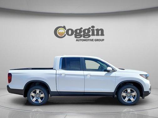 Platinum White Pearl 2026 Honda Ridgeline RTL