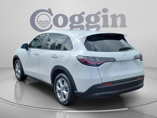 Lunar Silver Metallic 2025 Honda HR-V LX