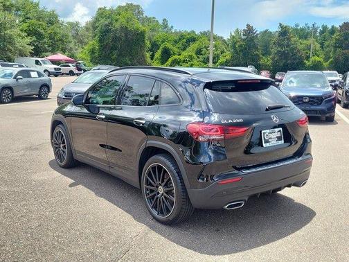 Midnight Black 2022 Mercedes-Benz GLA 250 Base 4MATIC