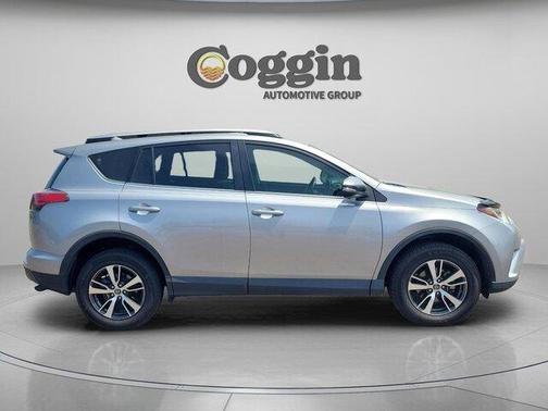 Silver Sky Metallic 2016 Toyota RAV4 XLE