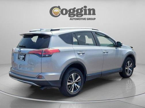 Silver Sky Metallic 2016 Toyota RAV4 XLE