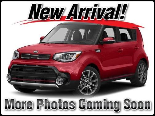 Clear White 2017 Kia Soul !