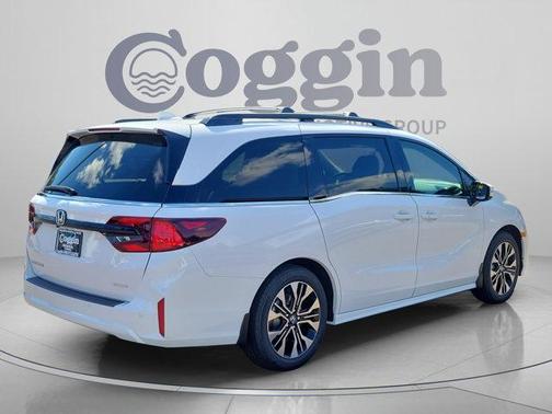 Platinum White Pearl 2027 Honda Odyssey Elite