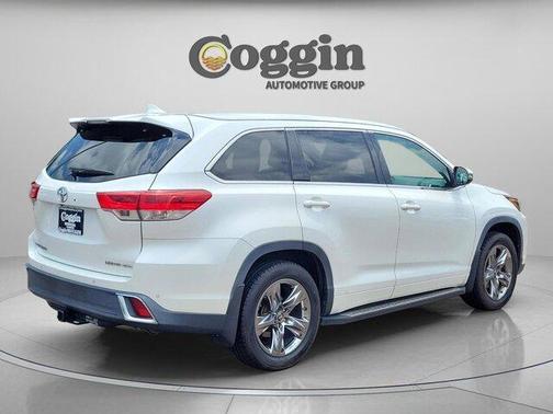 Blizzard Pearl 2019 Toyota Highlander Limited