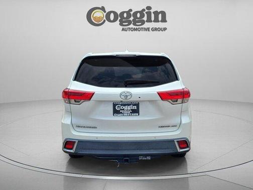 Blizzard Pearl 2019 Toyota Highlander Limited