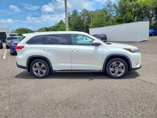Blizzard Pearl 2019 Toyota Highlander Limited