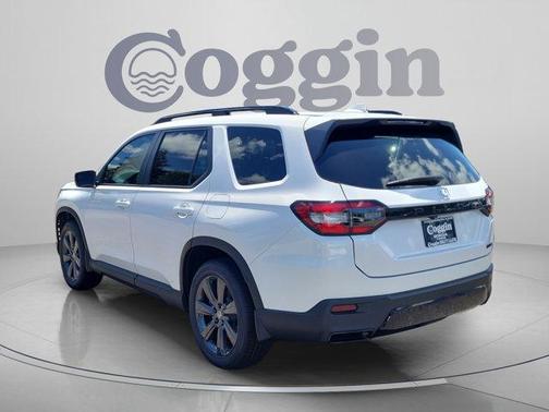 Platinum White Pearl 2026 Honda Pilot Sport