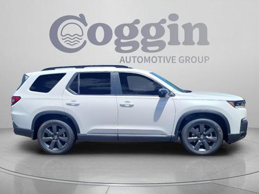 Platinum White Pearl 2026 Honda Pilot Sport