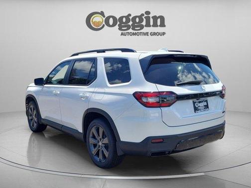 Platinum White Pearl 2026 Honda Pilot Sport