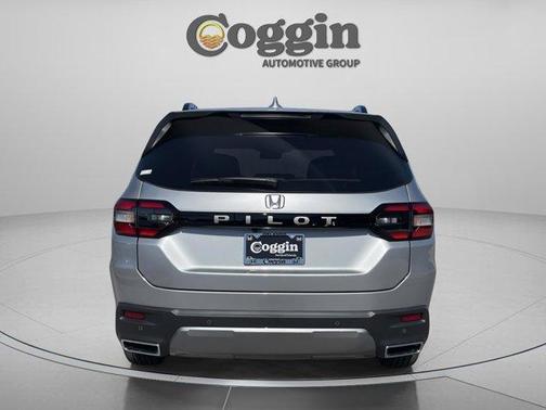 Solar Silver Metallic 2026 Honda Pilot EX-L