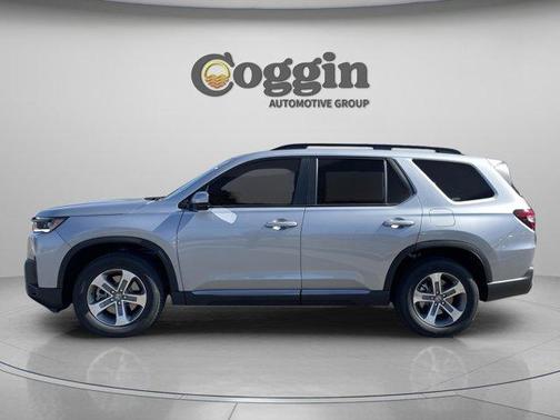 Solar Silver Metallic 2026 Honda Pilot EX-L