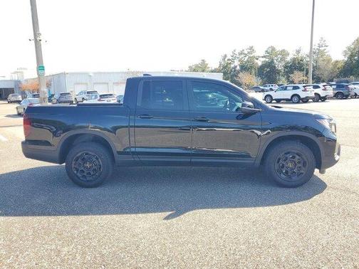 2025 Honda Ridgeline TrailSport+