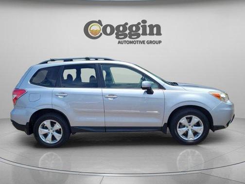 Ice Silver Metallic 2015 Subaru Forester 2.5i Premium