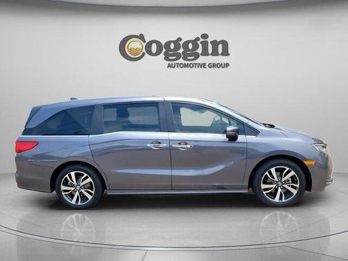 Modern Steel Metallic 2024 Honda Odyssey Touring