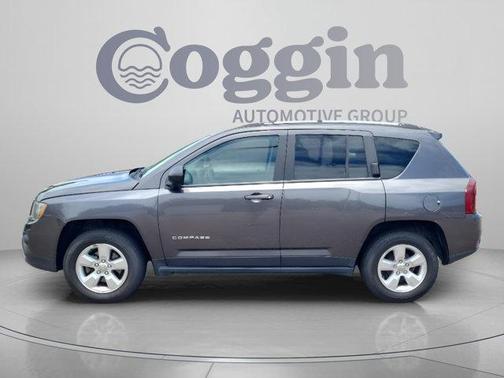 Granite Crystal Clearcoat Metallic 2016 Jeep Compass Sport