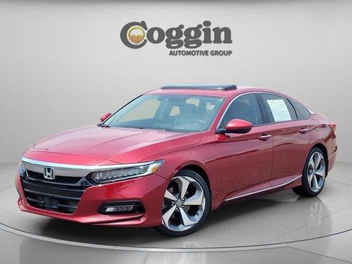 Radiant Red Metallic 2018 Honda Accord Touring