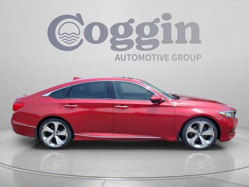 Radiant Red Metallic 2018 Honda Accord Touring