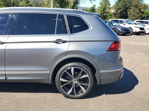 2022 Volkswagen Tiguan 2.0T SEL R-Line