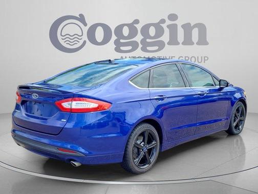 Blue 2016 Ford Fusion SE