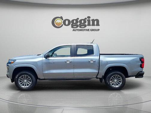 Sterling Gray Metallic 2024 Chevrolet Colorado LT