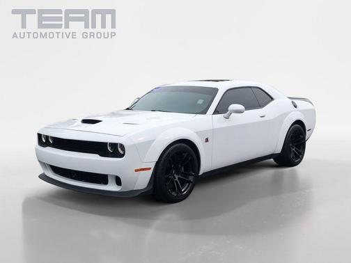 Sinamon Stick 2023 Dodge Challenger R/T Scat Pack Widebody