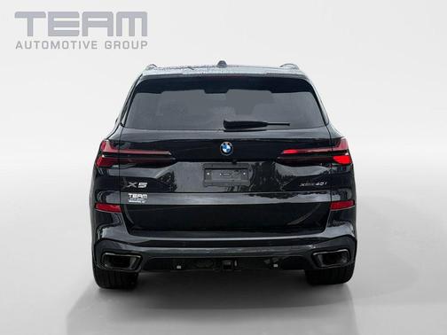 Black Sapphire Metallic 2026 BMW X5 xDrive40i
