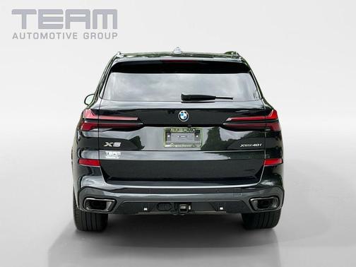 Black Sapphire Metallic 2026 BMW X5 xDrive40i