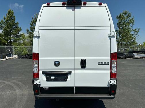 Bright White Clearcoat 2024 RAM ProMaster 3500 High Roof