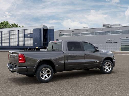 Granite Crystal Metallic Clearcoat 2026 RAM 1500 Big Horn/Lone Star