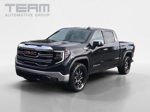 Onyx Black 2022 GMC Sierra 1500 SLT