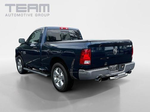 Midnight Blue Pearlcoat 2022 RAM 1500 Tradesman