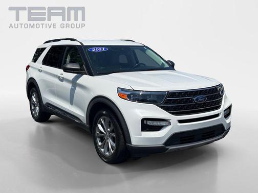 Star White Metallic Tri-Coat 2021 Ford Explorer XLT