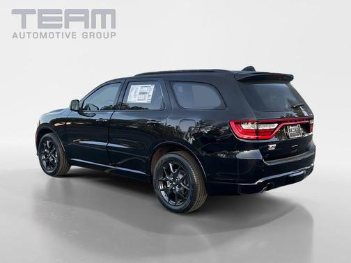 DB Black Crystal Clearcoat 2026 Dodge Durango GT Plus