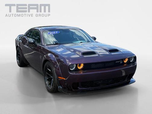 Hellraisin 2021 Dodge Challenger SRT Hellcat
