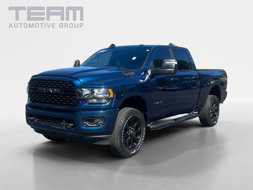 Patriot Blue Pearlcoat 2024 RAM 2500 Big Horn Crew Cab 4x4 6'4' Box