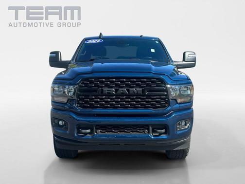 Patriot Blue Pearlcoat 2024 RAM 2500 Big Horn Crew Cab 4x4 6'4' Box