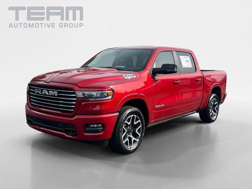 Molten Red Pearlcoat 2026 RAM 1500 Laramie