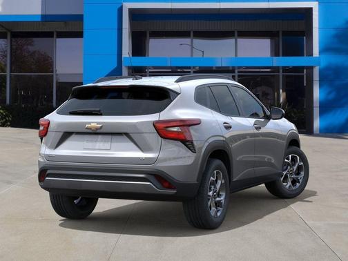 Sterling Gray Metallic 2026 Chevrolet Trax LT