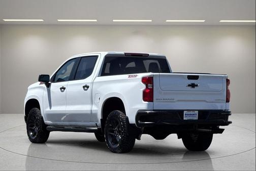 Summit White 2025 Chevrolet Silverado 1500 Custom Trail Boss