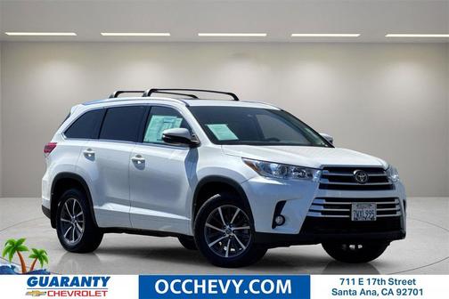 2017 Toyota Highlander SE