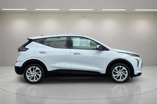2023 Chevrolet Bolt EUV FWD LT