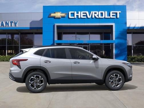 Sterling Gray Metallic 2026 Chevrolet Trax LT