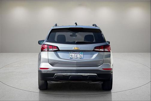 Sterling Gray Metallic 2024 Chevrolet Equinox 1LT
