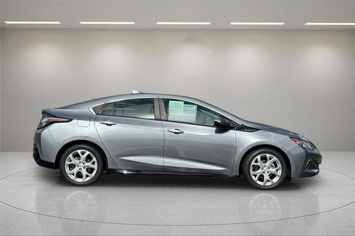 2018 Chevrolet Volt Premier