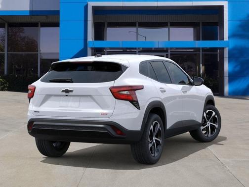 Summit White 2026 Chevrolet Trax FWD 1RS