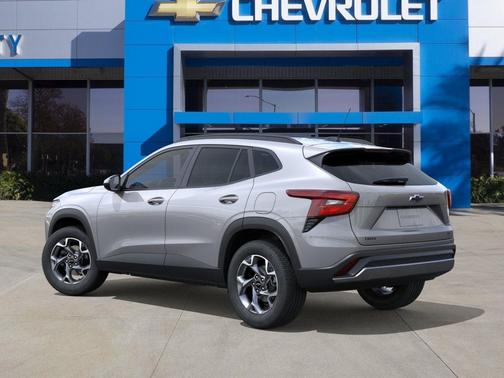 Sterling Gray Metallic 2026 Chevrolet Trax LT